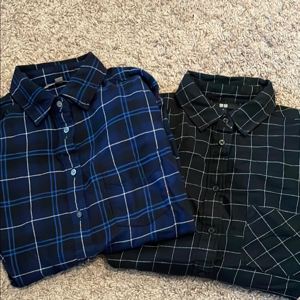 Uniqlo Casual Button Down Shirts Blue and Black